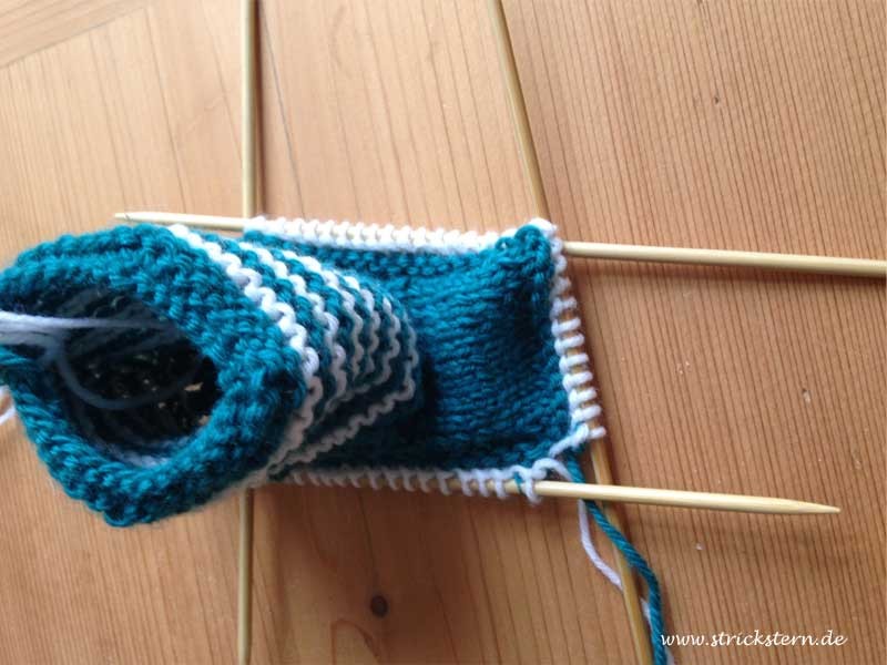 Babyschuhe stricken